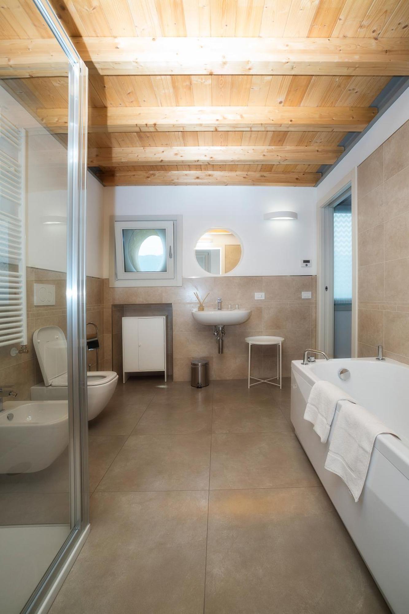 Lakefront Home Residenza Il Gallo In Riva Al Lago بيسوني المظهر الخارجي الصورة