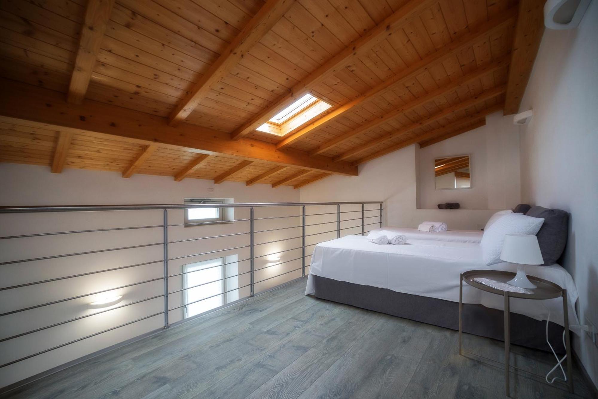 Lakefront Home Residenza Il Gallo In Riva Al Lago بيسوني المظهر الخارجي الصورة