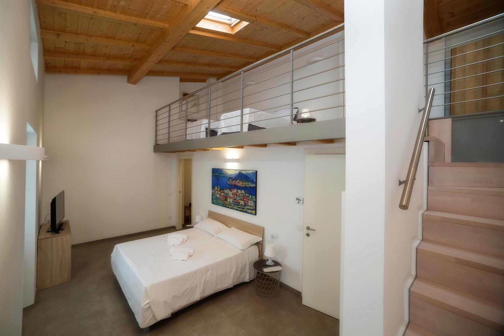 Lakefront Home Residenza Il Gallo In Riva Al Lago بيسوني المظهر الخارجي الصورة